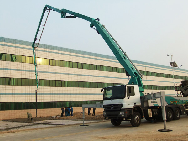 Concrete Pump Truck