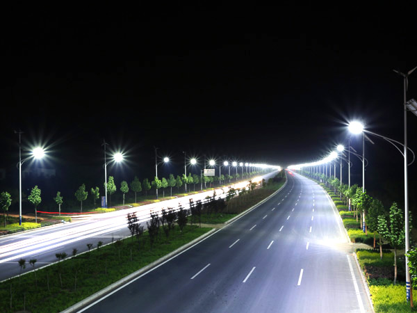 Weiwu Avenue, Xuchang
